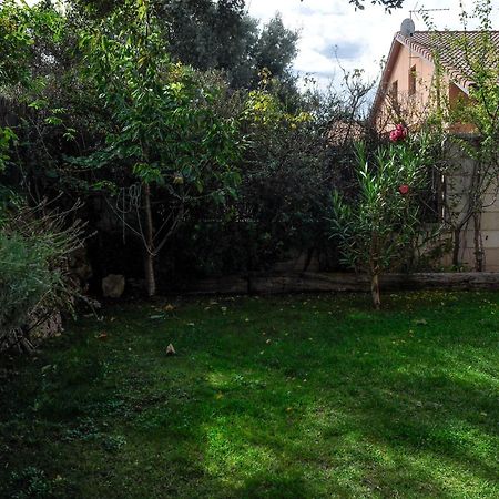 Acogedora Casa Con Verde Jardin By Cabana Rentals Ituero y Lama Esterno foto